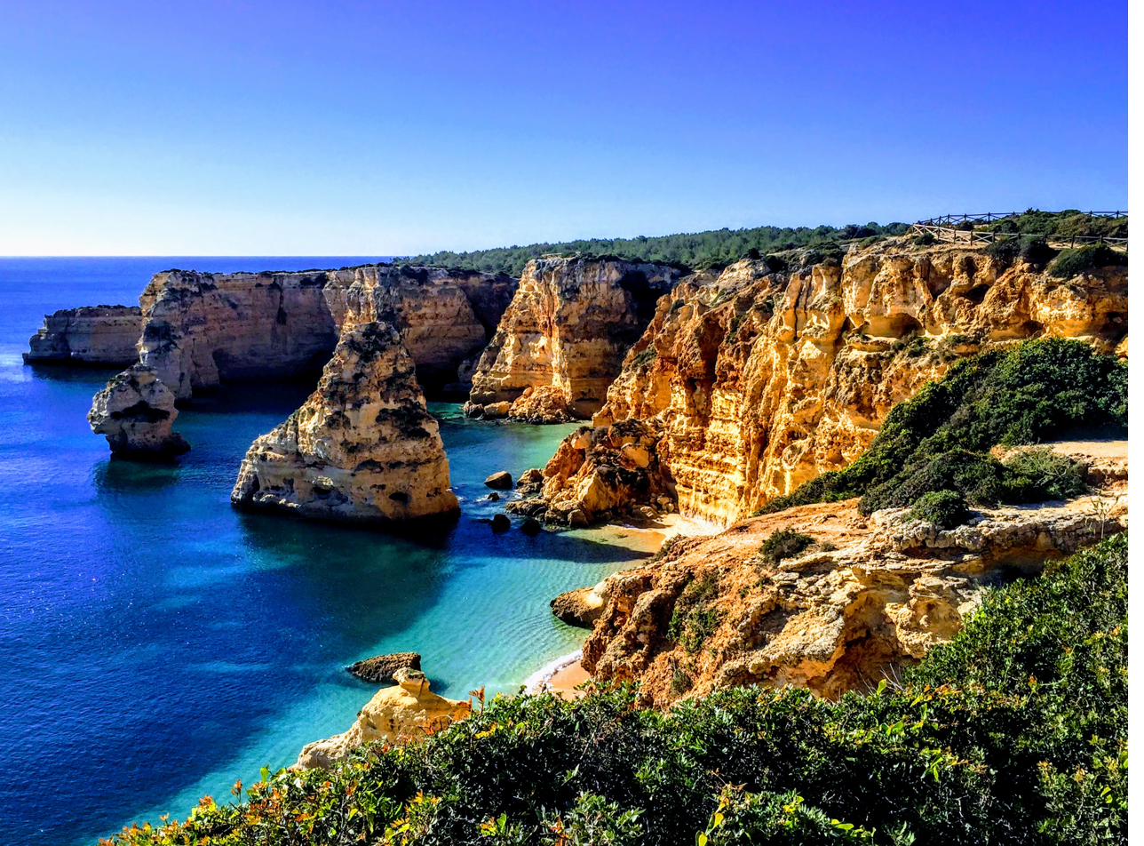 Praia da Marinha cliffs and turquoise sea